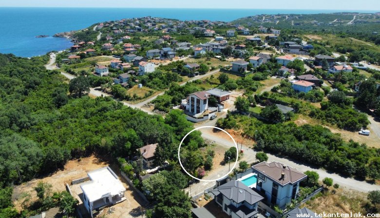 RİVA'DA 470m² YEŞİL ALANA BİTİŞİK ÖZEL KONUMLU KÖŞE ARSA