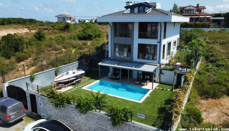 DOĞA DENİZ ADA VE HAVUZ MANZARASI | RİVADA EŞSİZ YAŞAM