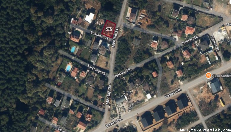RİVA'DA 470m² YEŞİL ALANA BİTİŞİK ÖZEL KONUMLU KÖŞE ARSA