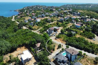 RİVA'DA 470m² YEŞİL ALANA BİTİŞİK ÖZEL KONUMLU KÖŞE ARSA