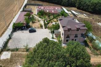 EMSALSİZ KONUMDA 10 ODALI VİLLA VE TİCARİ ALANLI ÖZEL ÇİFTLİK