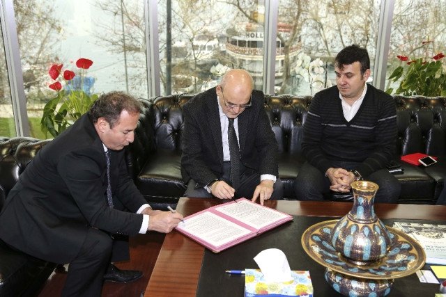 Kanal Riva Projesinde İmzalar Atıldı.